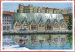 Weihnachtsmann beim angeln am Fluss 